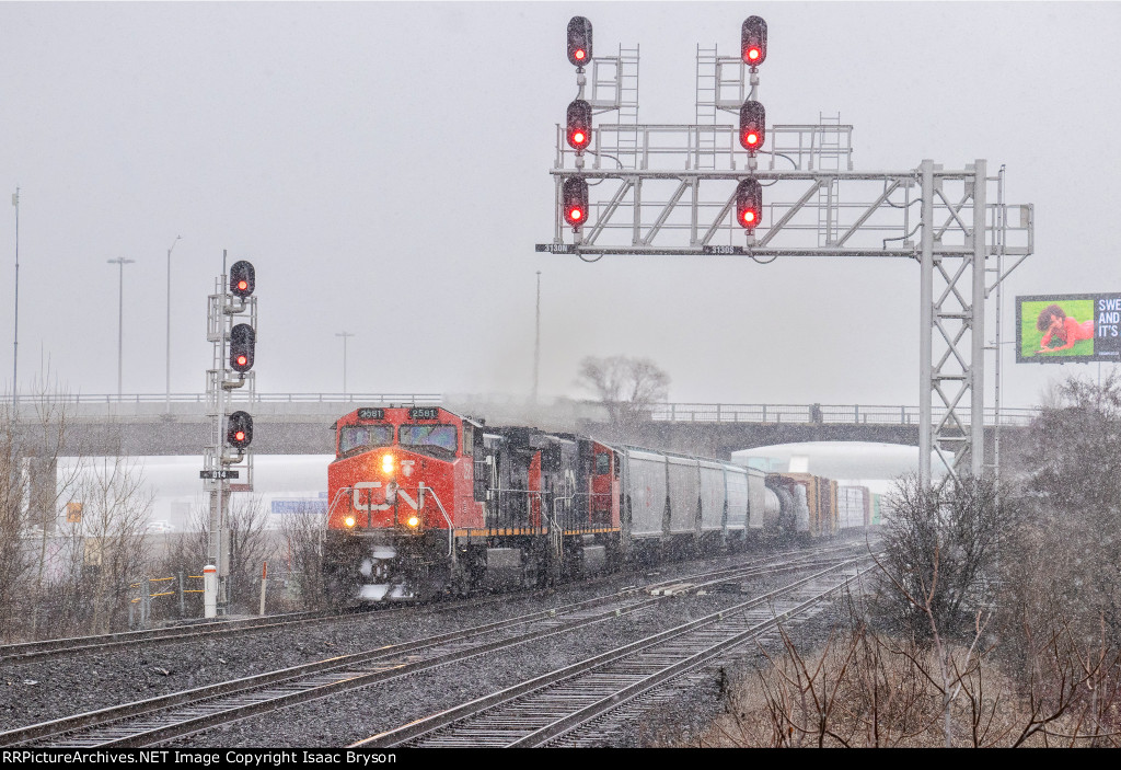 CN 2581